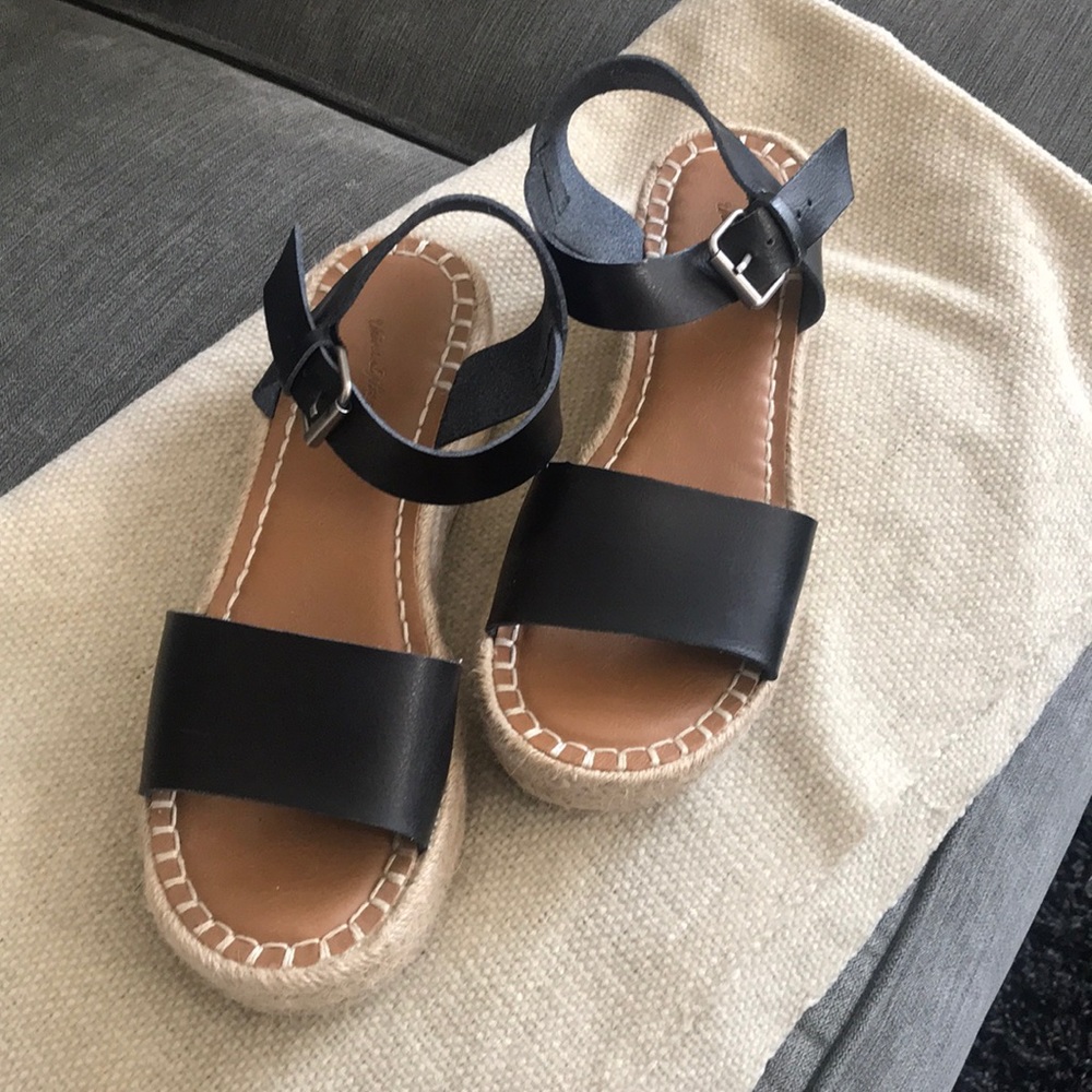 Women’s espadrilles with platform